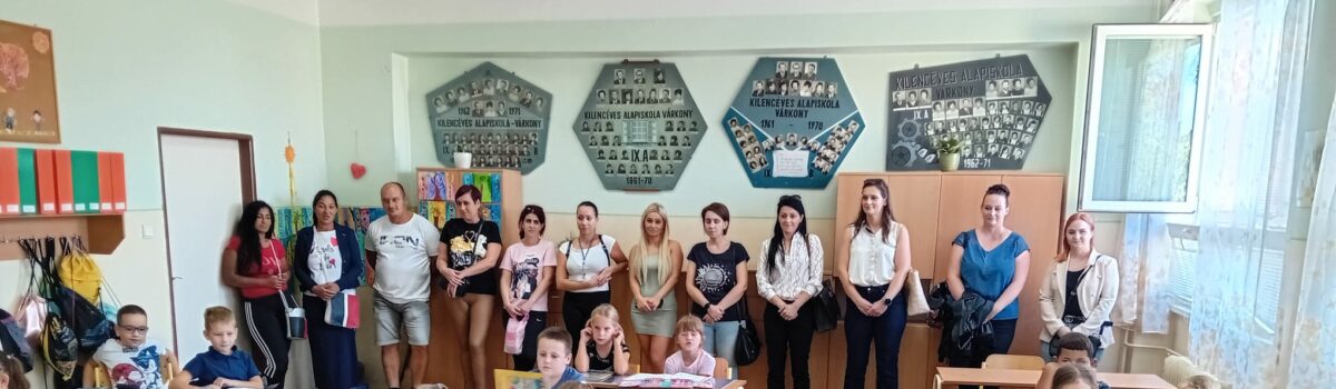 Magyar iskolakezdők köszöntése Szatmár és Szilágy megyében